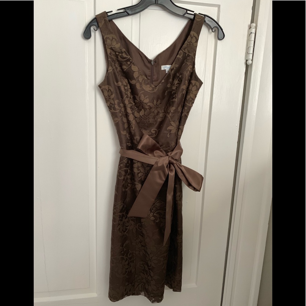 Shoshanna lace knee length cocktail dress
